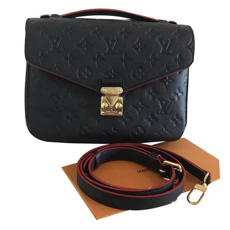 lv pochette metis empreinte.